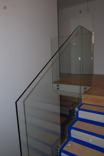 Balustrada szklana - mieszkanie prywatne Warszawa