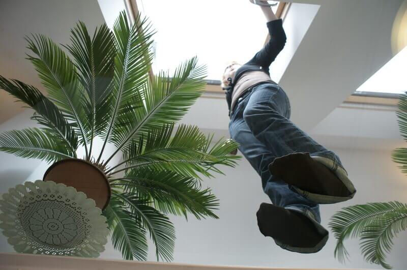 Podłoga szklane - widok z dołu